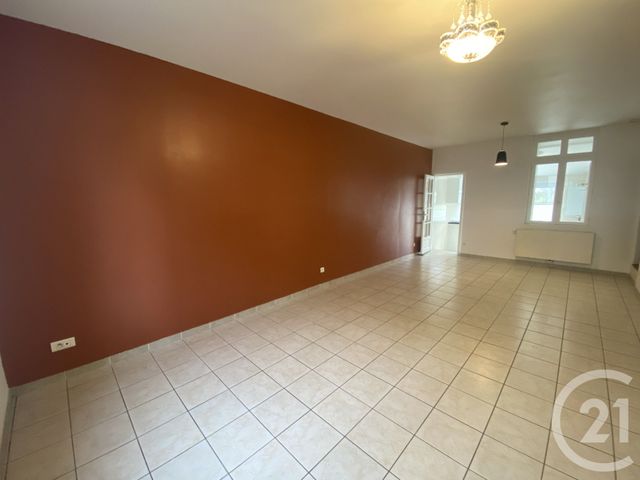 Maison à louer - 3 pièces - 70 m2 - St Quentin - 02 - PICARDIE