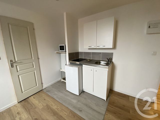 Appartement Studio à louer - 1 pièce - 19,22 m2 - St Quentin - 02 - PICARDIE
