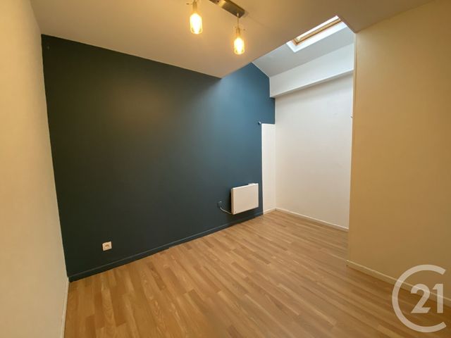 Maison à louer - 4 pièces - 55,20 m2 - St Quentin - 02 - PICARDIE