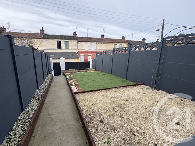 Maison &agrave; louer - 3 pi&egrave;ces - 54 m2 - St Quentin - 02 - PICARDIE