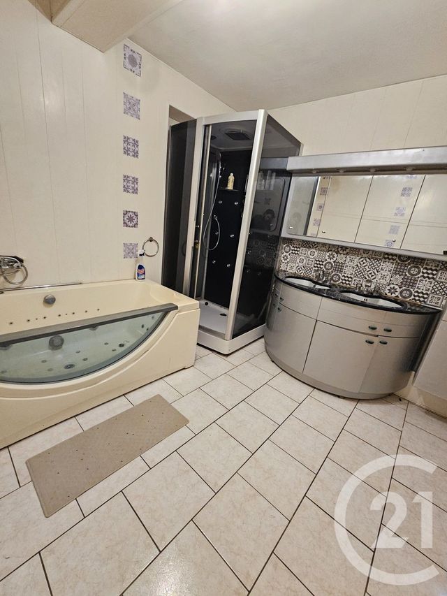 Maison &agrave; vendre - 8 pi&egrave;ces - 161 m2 - St Quentin - 02 - PICARDIE