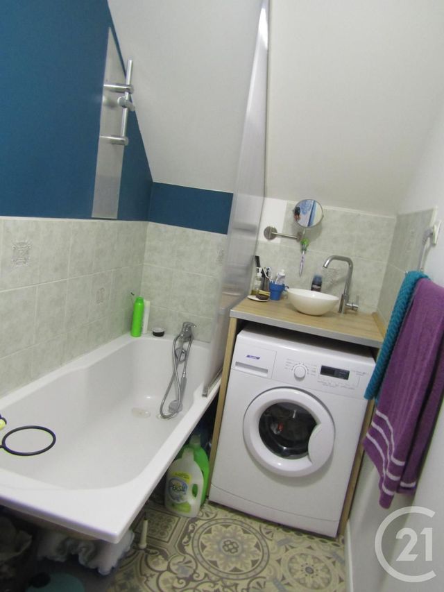 Maison &agrave; louer - 3 pi&egrave;ces - 48 m2 - St Quentin - 02 - PICARDIE