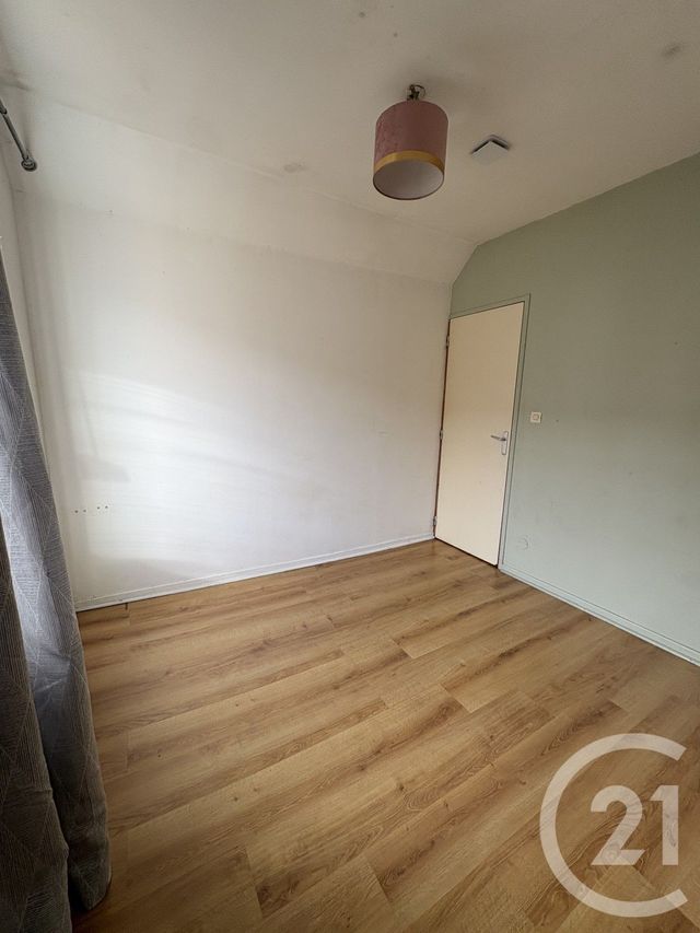 Maison &agrave; louer - 3 pi&egrave;ces - 48 m2 - St Quentin - 02 - PICARDIE