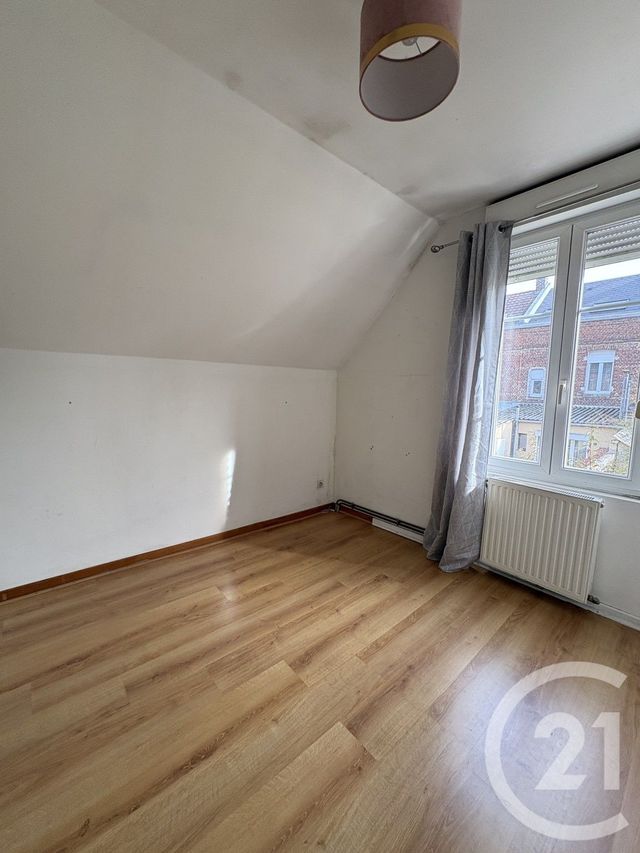 Maison &agrave; louer - 3 pi&egrave;ces - 48 m2 - St Quentin - 02 - PICARDIE