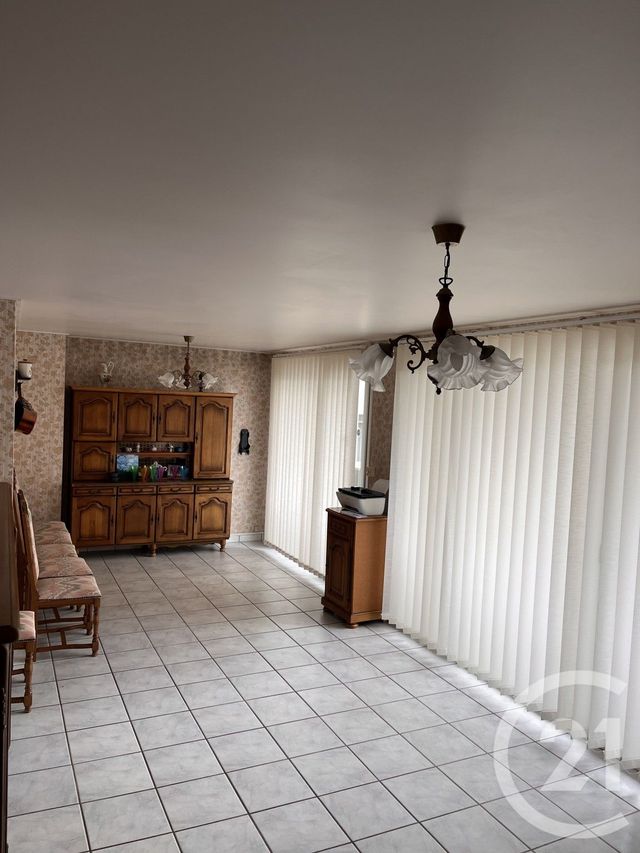 Appartement F2 &agrave; vendre - 3 pi&egrave;ces - 55 m2 - St Quentin - 02 - PICARDIE