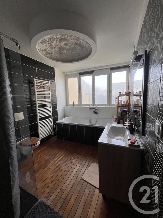 Maison &agrave; vendre - 7 pi&egrave;ces - 143 m2 - St Quentin - 02 - PICARDIE