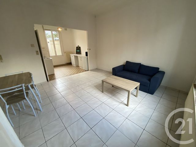 Maison &agrave; louer - 2 pi&egrave;ces - 67 m2 - St Quentin - 02 - PICARDIE