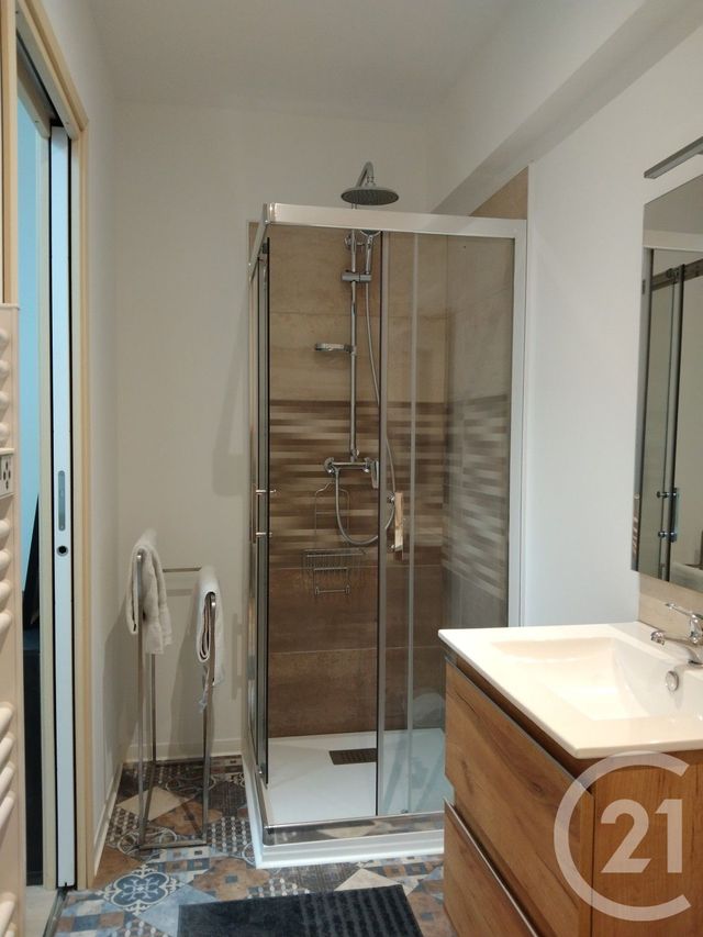 Appartement Duplex &agrave; louer - 2 pi&egrave;ces - 27,87 m2 - St Quentin - 02 - PICARDIE