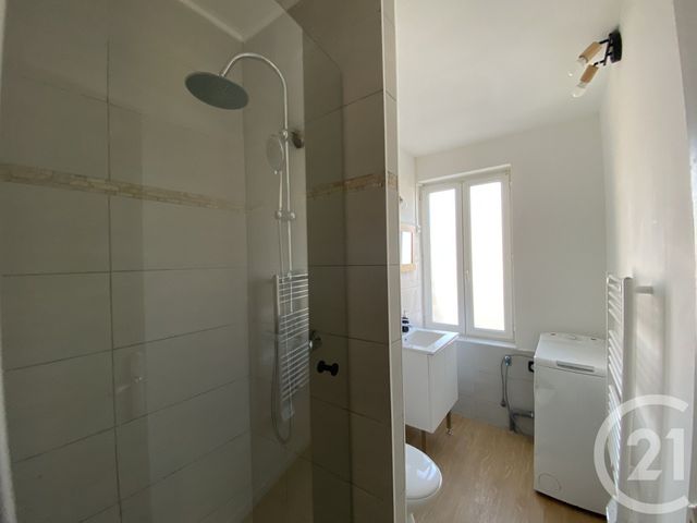 Appartement Duplex &agrave; louer - 2 pi&egrave;ces - 33 m2 - St Quentin - 02 - PICARDIE