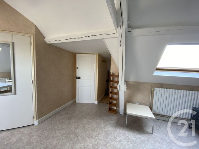 Appartement Studio &agrave; louer - 1 pi&egrave;ce - 12,48 m2 - St Quentin - 02 - PICARDIE