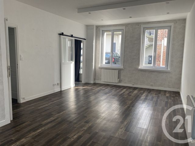 Maison &agrave; louer - 3 pi&egrave;ces - 68,80 m2 - St Quentin - 02 - PICARDIE