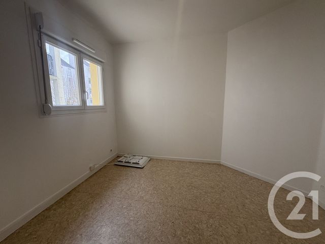 Appartement F3 &agrave; louer - 3 pi&egrave;ces - 71 m2 - Gauchy - 02 - PICARDIE