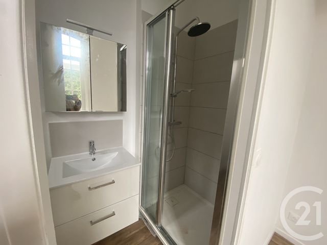 Appartement F1 &agrave; louer - 2 pi&egrave;ces - 30,17 m2 - St Quentin - 02 - PICARDIE