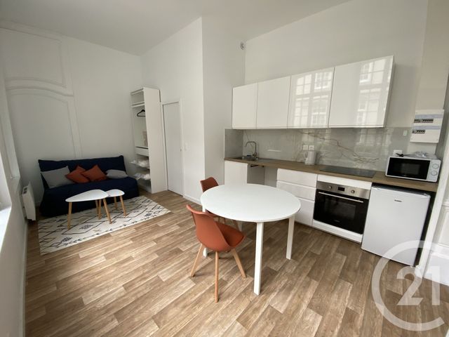 Appartement Studio à louer ST QUENTIN