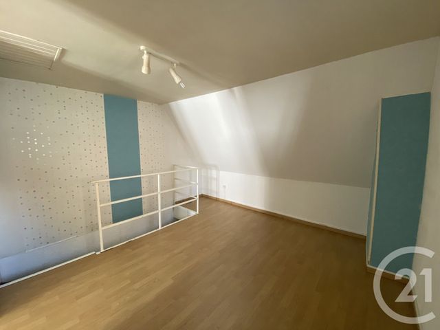 Maison &agrave; louer - 3 pi&egrave;ces - 76 m2 - St Quentin - 02 - PICARDIE