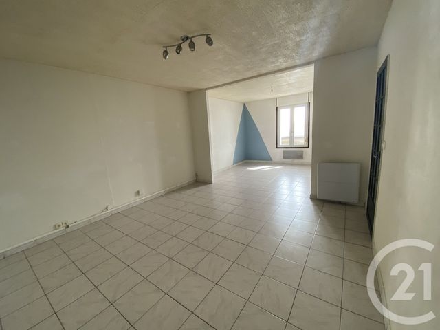 Maison &agrave; louer - 3 pi&egrave;ces - 76 m2 - St Quentin - 02 - PICARDIE