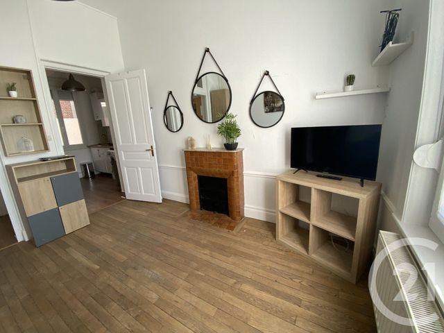 Appartement Studio &agrave; louer - 1 pi&egrave;ce - 24,06 m2 - St Quentin - 02 - PICARDIE