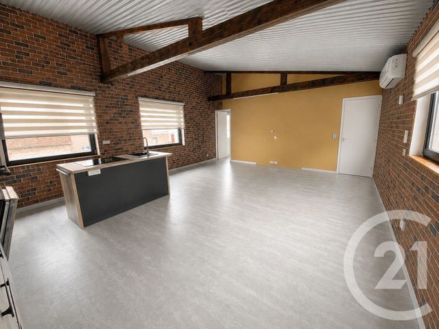 Appartement F1 &agrave; louer - 2 pi&egrave;ces - 61,36 m2 - St Quentin - 02 - PICARDIE