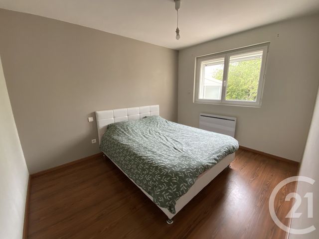 Maison &agrave; louer - 3 pi&egrave;ces - 88 m2 - St Quentin - 02 - PICARDIE