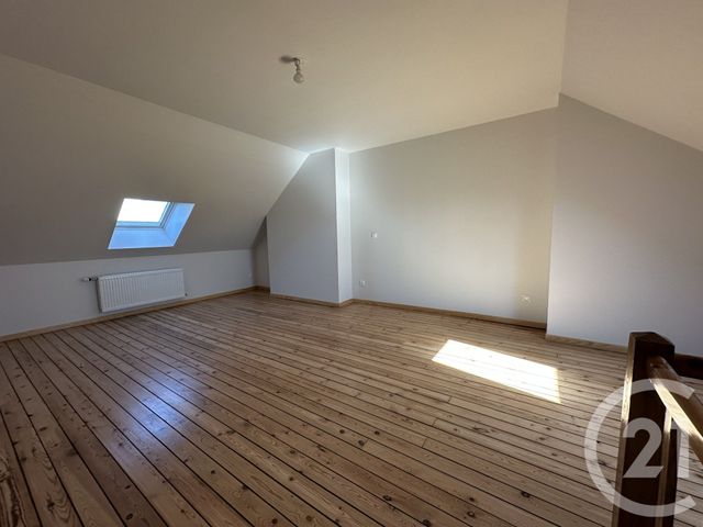 Maison &agrave; louer - 5 pi&egrave;ces - 100 m2 - St Quentin - 02 - PICARDIE