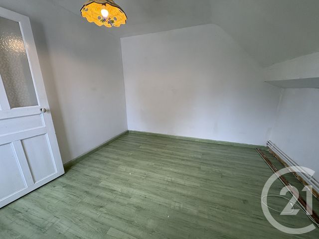 Maison &agrave; louer - 5 pi&egrave;ces - 91,45 m2 - St Quentin - 02 - PICARDIE
