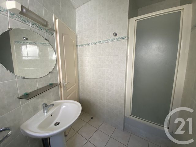 Maison &agrave; louer - 2 pi&egrave;ces - 27 m2 - Roisel - 80 - PICARDIE