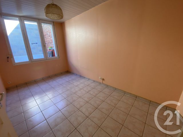 Maison &agrave; louer - 2 pi&egrave;ces - 27 m2 - Roisel - 80 - PICARDIE