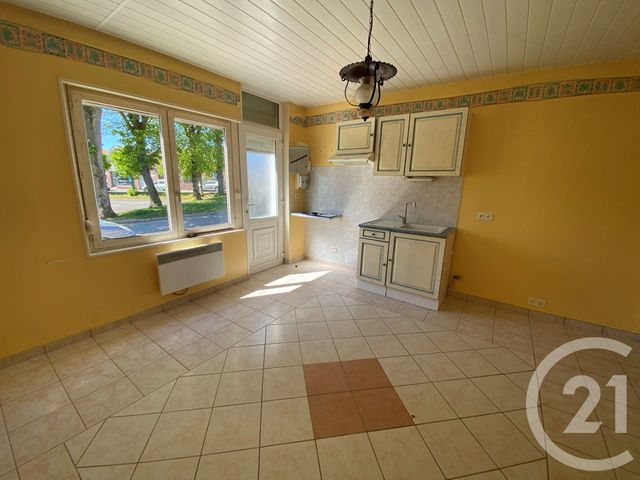 Maison &agrave; louer - 2 pi&egrave;ces - 27 m2 - Roisel - 80 - PICARDIE
