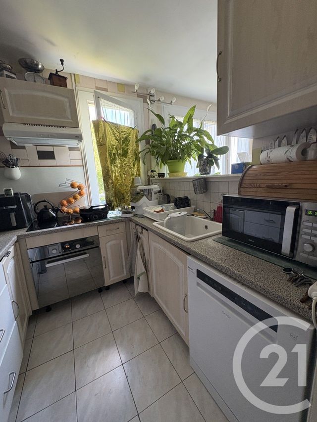 Appartement F4 &agrave; vendre - 4 pi&egrave;ces - 65,55 m2 - St Quentin - 02 - PICARDIE
