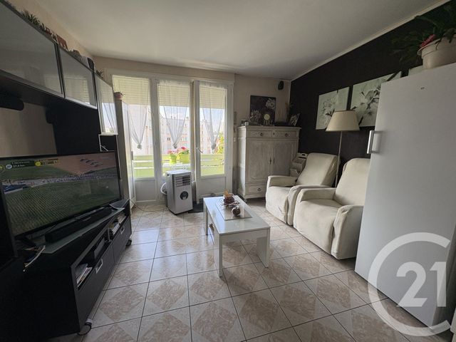 Appartement F4 &agrave; vendre - 4 pi&egrave;ces - 65,55 m2 - St Quentin - 02 - PICARDIE
