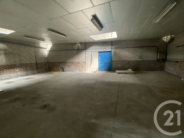 Parking &agrave; louer - 725 m2 - St Quentin - 02 - PICARDIE