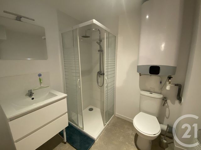 Appartement Studio &agrave; louer - 1 pi&egrave;ce - 38 m2 - St Quentin - 02 - PICARDIE