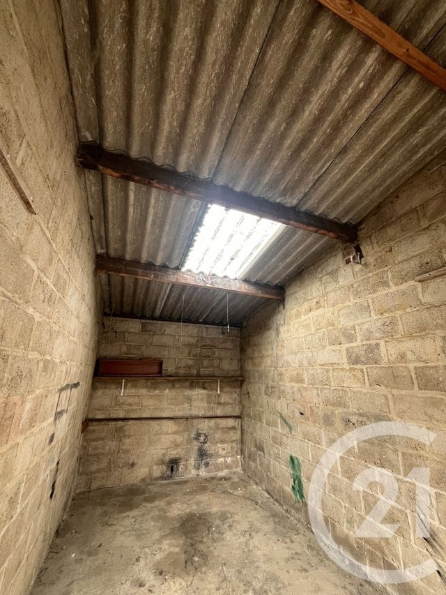 Parking &agrave; vendre - 13,70 m2 - St Quentin - 02 - PICARDIE