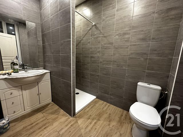 Maison &agrave; louer - 4 pi&egrave;ces - 95 m2 - St Quentin - 02 - PICARDIE