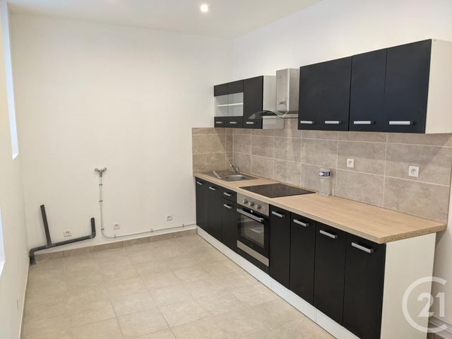Maison &agrave; louer - 4 pi&egrave;ces - 95 m2 - St Quentin - 02 - PICARDIE