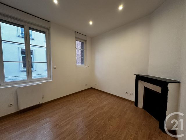 Maison &agrave; louer - 4 pi&egrave;ces - 95 m2 - St Quentin - 02 - PICARDIE