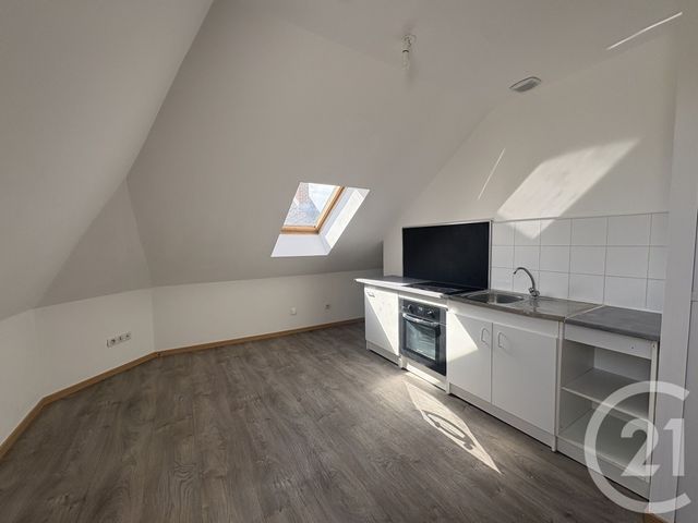 Appartement F1 à louer ST QUENTIN
