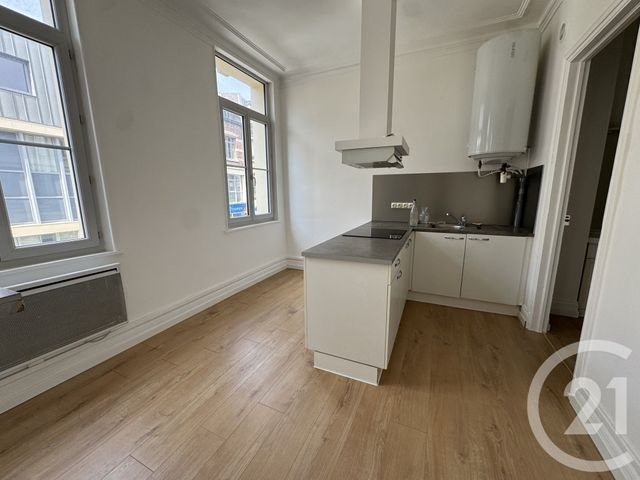 Appartement F2 &agrave; louer - 2 pi&egrave;ces - 60 m2 - St Quentin - 02 - PICARDIE