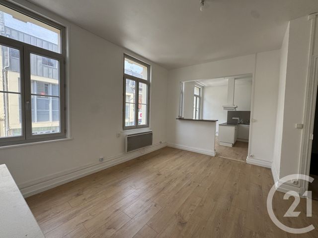 Appartement F2 &agrave; louer - 2 pi&egrave;ces - 60 m2 - St Quentin - 02 - PICARDIE