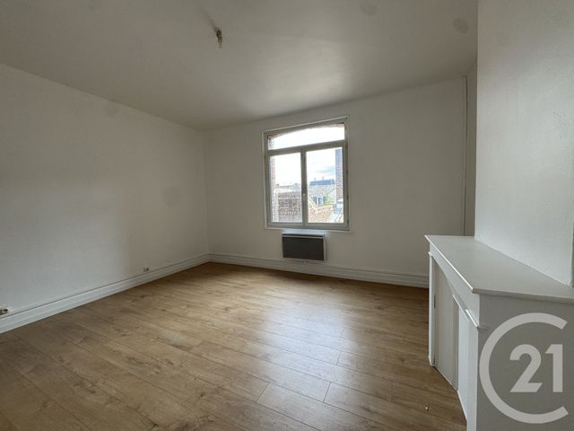 Appartement F2 &agrave; louer - 2 pi&egrave;ces - 60 m2 - St Quentin - 02 - PICARDIE
