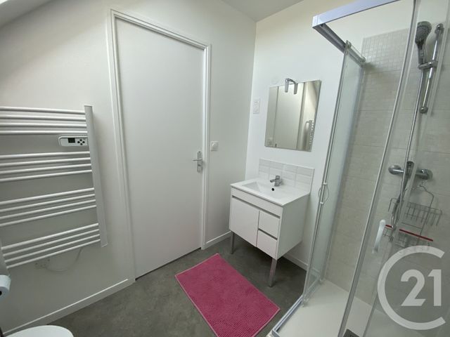 Appartement T2 &agrave; louer - 2 pi&egrave;ces - 29,07 m2 - St Quentin - 02 - PICARDIE