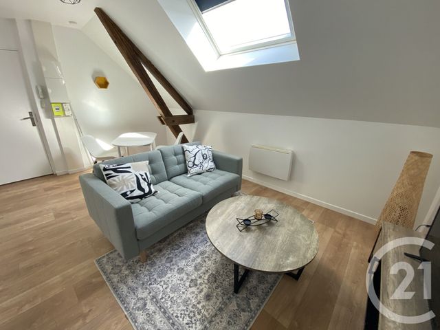 Appartement T2 &agrave; louer - 2 pi&egrave;ces - 29,07 m2 - St Quentin - 02 - PICARDIE