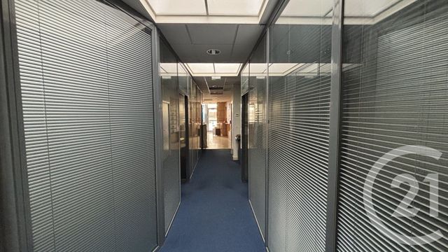 Maison &agrave; vendre - 15 pi&egrave;ces - 211 m2 - St Quentin - 02 - PICARDIE