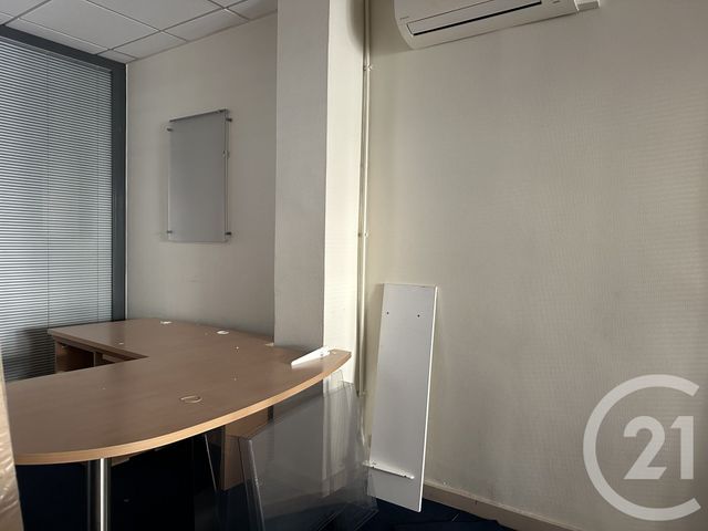Maison &agrave; vendre - 15 pi&egrave;ces - 211 m2 - St Quentin - 02 - PICARDIE