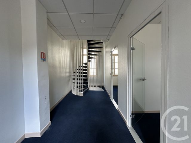 Maison &agrave; vendre - 15 pi&egrave;ces - 211 m2 - St Quentin - 02 - PICARDIE