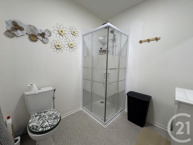 Appartement Studio &agrave; louer - 2 pi&egrave;ces - 25 m2 - St Quentin - 02 - PICARDIE