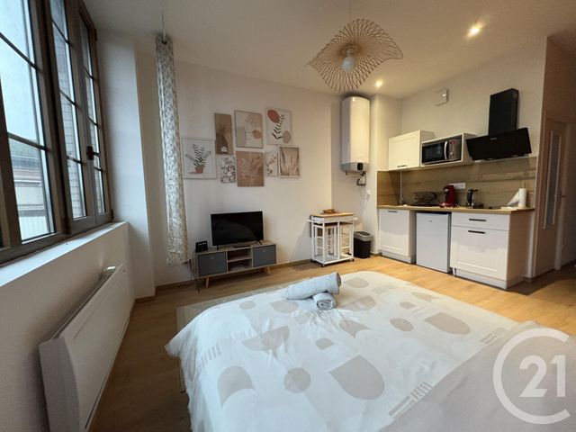 Appartement Studio &agrave; louer - 2 pi&egrave;ces - 25 m2 - St Quentin - 02 - PICARDIE
