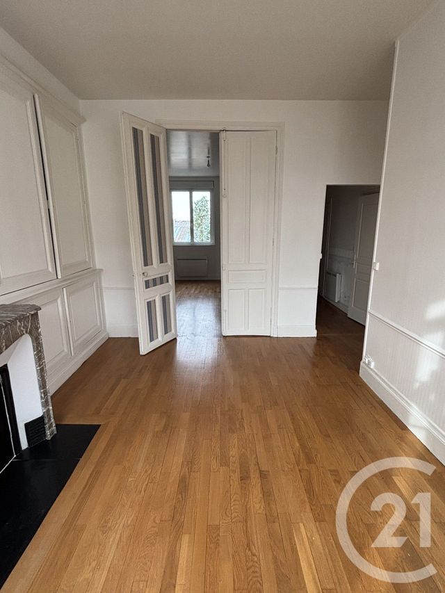 Appartement T2 &agrave; louer - 2 pi&egrave;ces - 48,50 m2 - St Quentin - 02 - PICARDIE