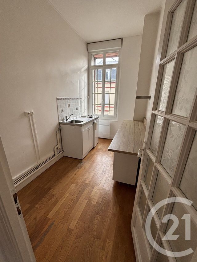 Appartement T2 &agrave; louer - 2 pi&egrave;ces - 48,50 m2 - St Quentin - 02 - PICARDIE