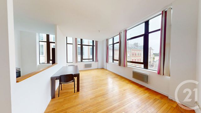 Afficher la photo en grand Appartement F2 bis à vendre - 3 pièces - 72,94 m2 - St Quentin - 02 - PICARDIE